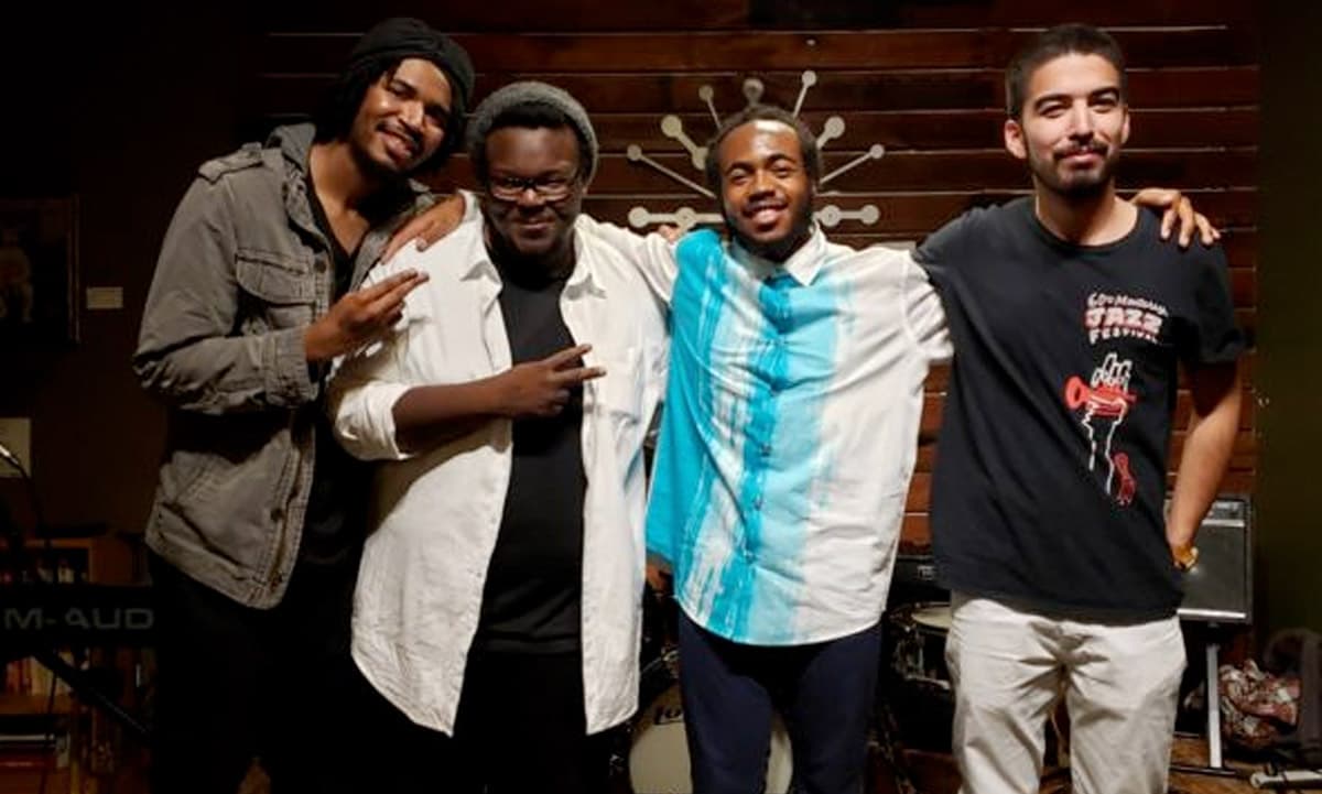 Pop-up Concerts with Living Room Vibes — Gallery 2